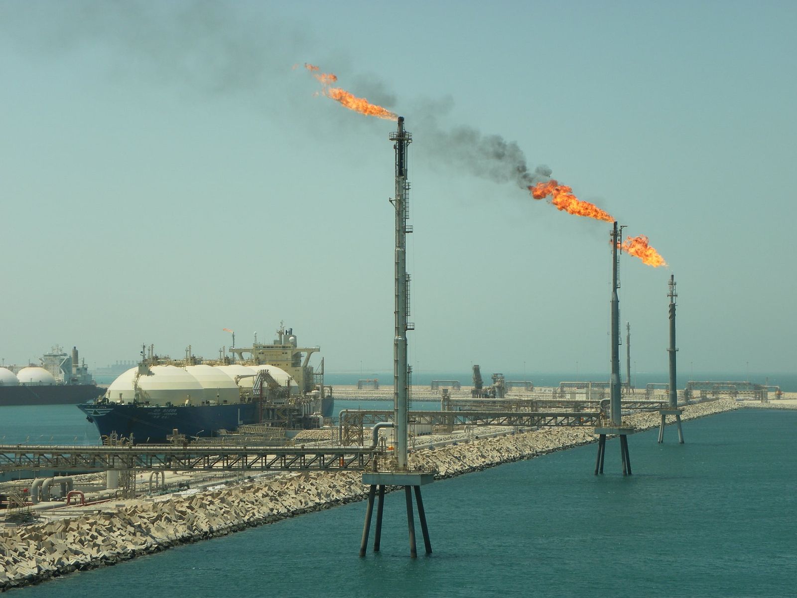 Gulf economies face 4.8% contraction as regional war spreads