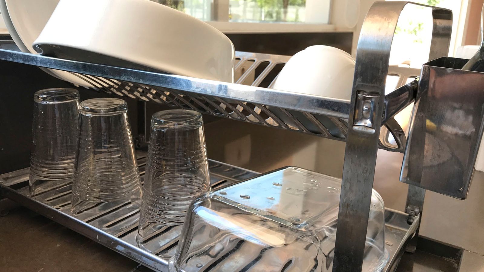 Airbnb bars hosts from assigning checkout chores
