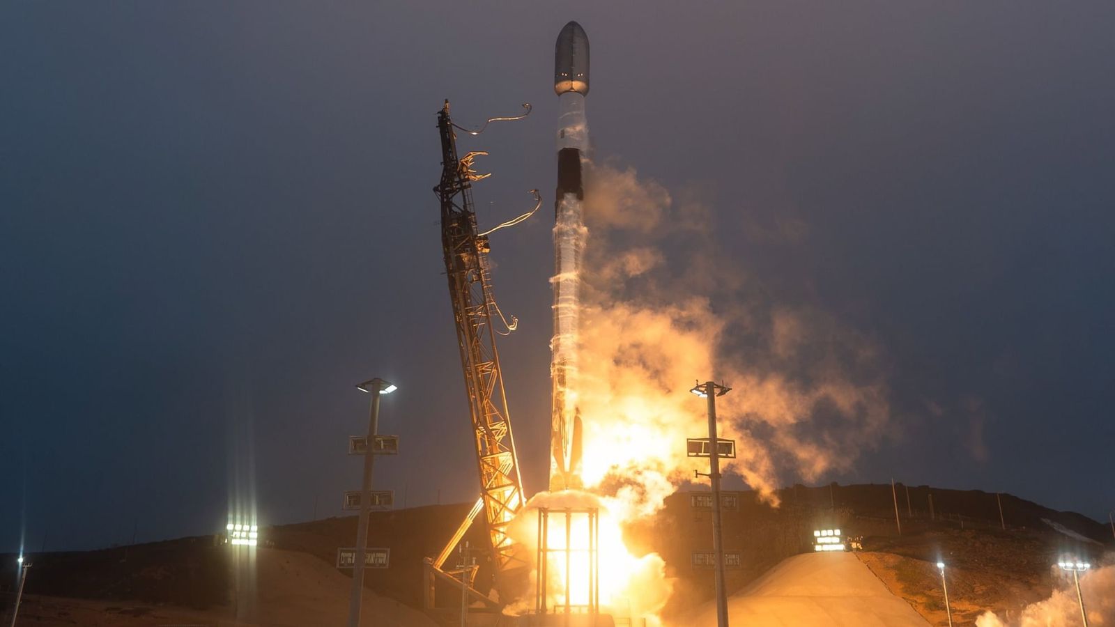 Musk considers $3.5 trillion merger of Tesla and SpaceX