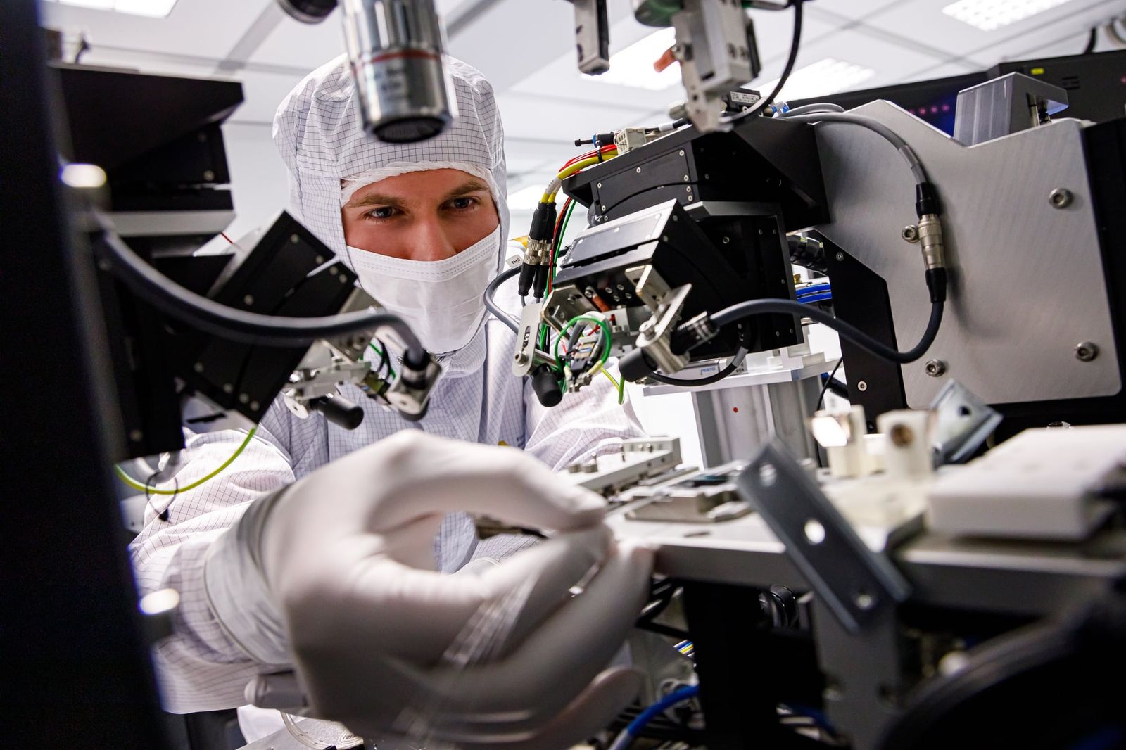 Discarded nuclear fuel holds most of its original energy potential