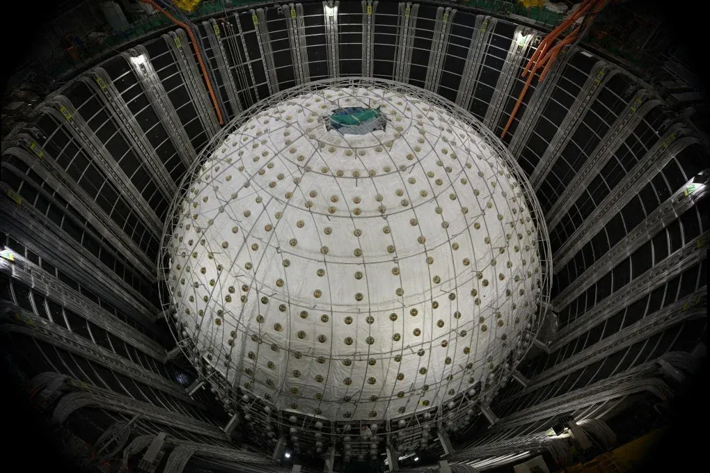 Supernova gamma-ray echoes could reveal hidden neutrino behavior across the galaxy
