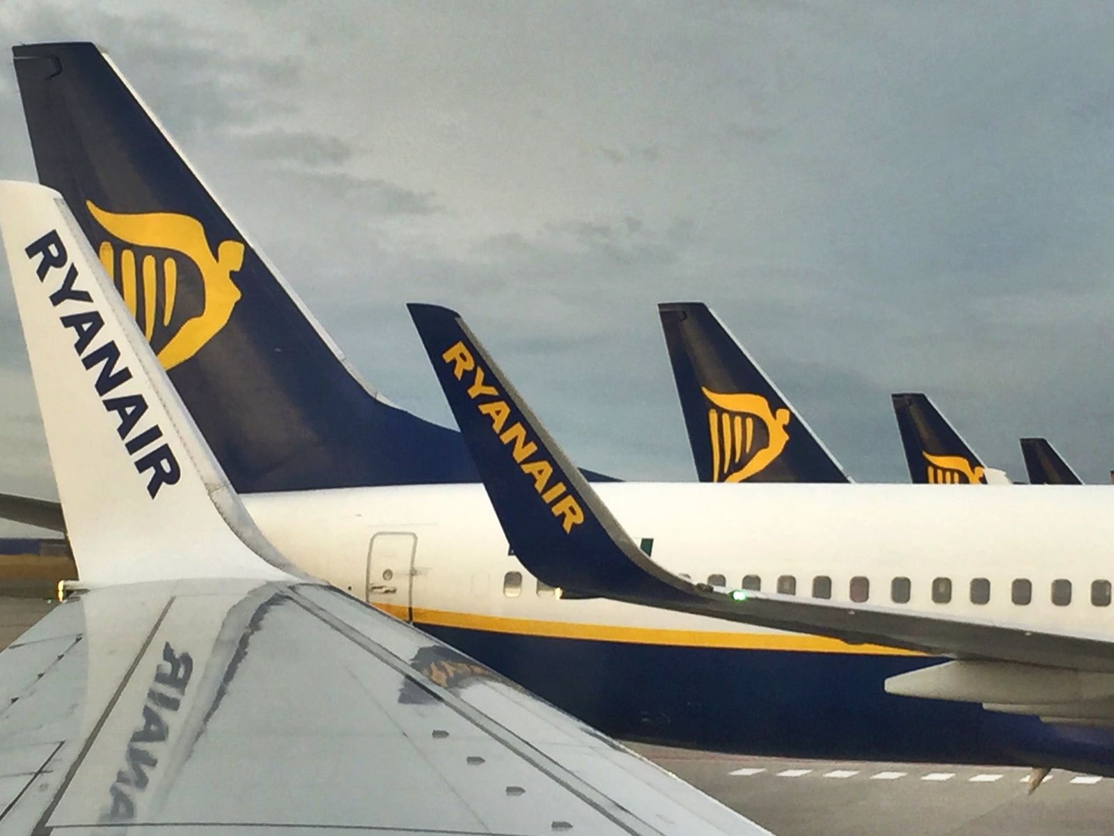 Ryanair warns European airfares could jump 20%