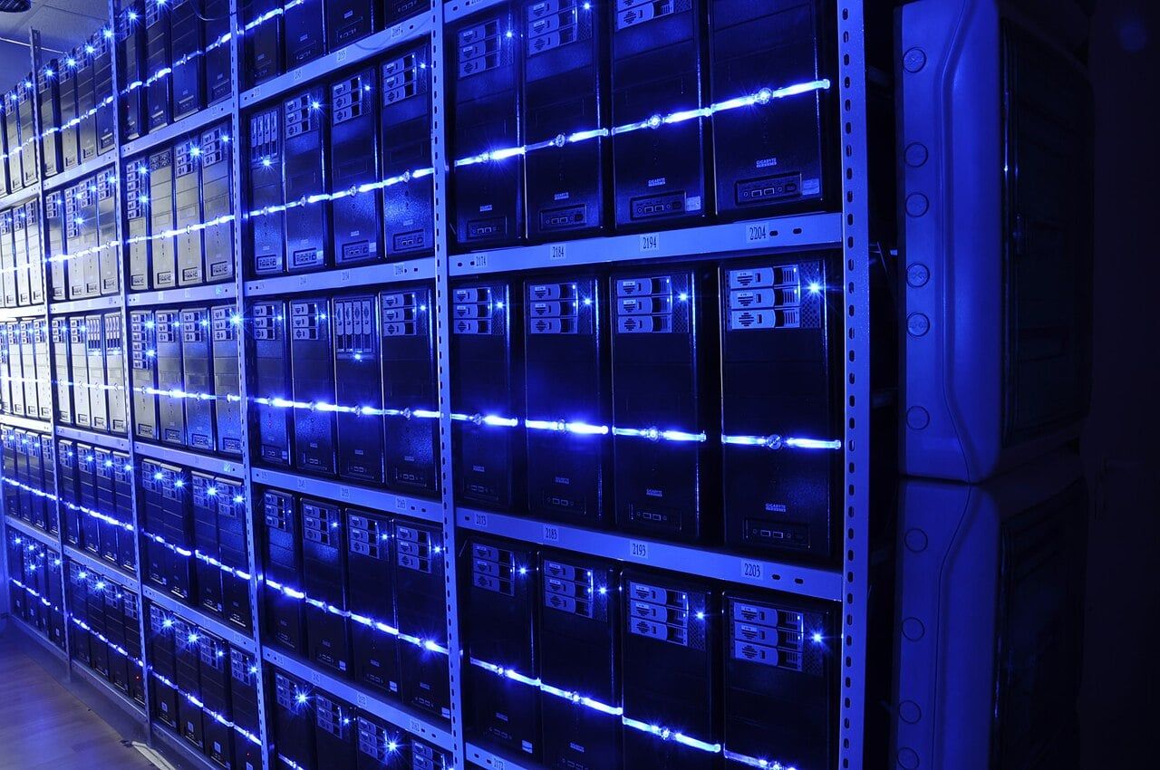 Tailored memory sharing cuts the computing expense of autonomous software agents