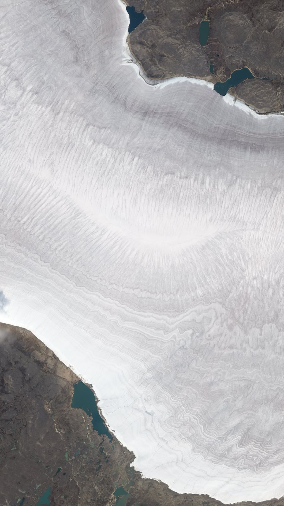 Arctic ice expanded for two millennia before greenhouse warming reversed it