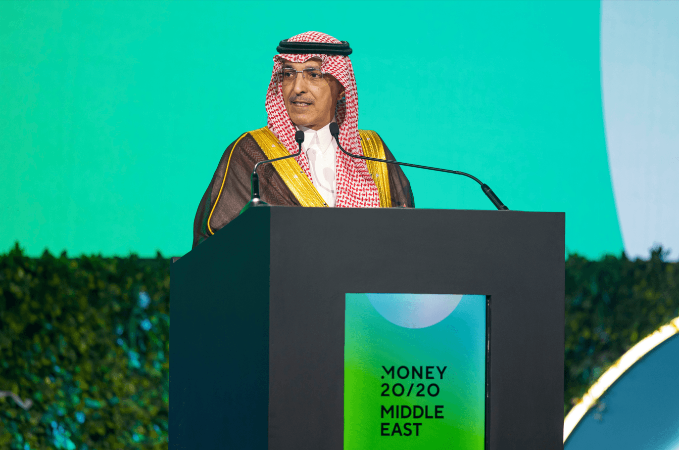 Saudi Arabia projects budget deficit widening to 4.9%
