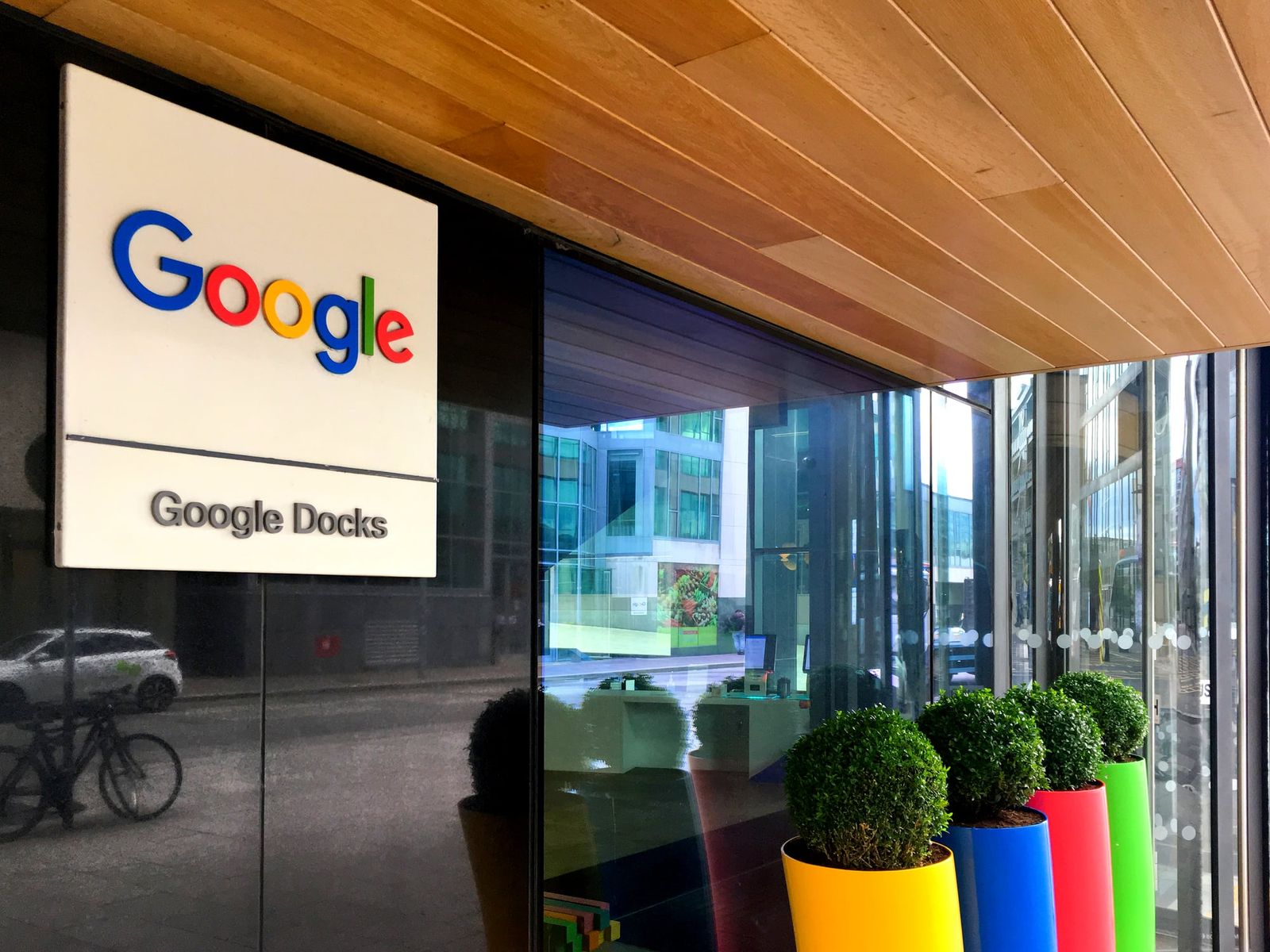 Alphabet loses $500 billion after quarterly search revenue slows