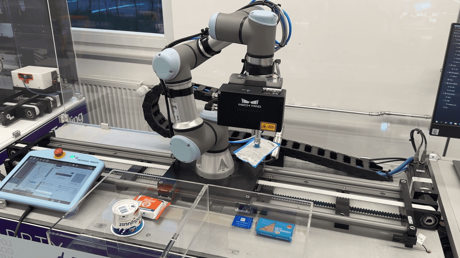 Stacking finished boxes tested an autonomous packing robot more than folding them