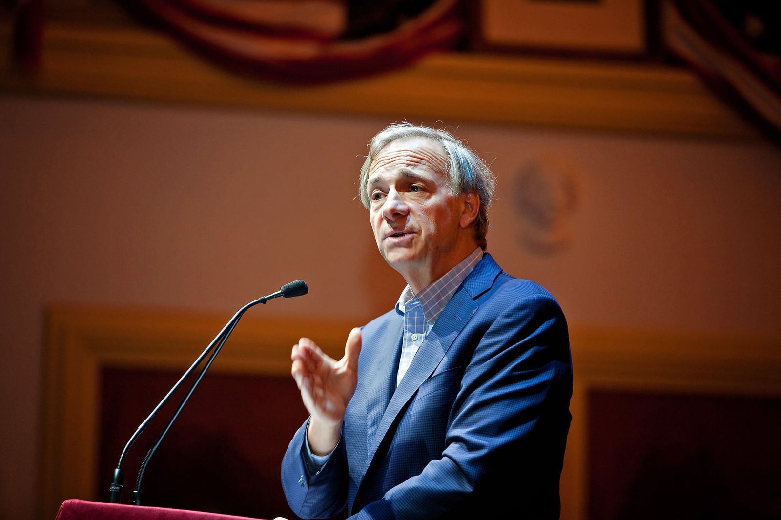 Ray Dalio warns AI bubble nears bursting point